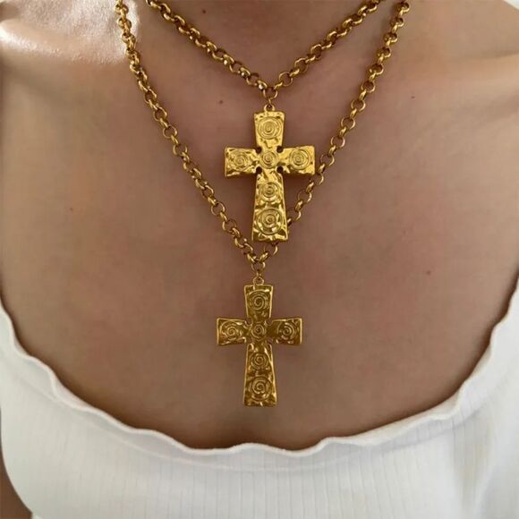 Elegant Gold Cross Necklace Q255 - Picture 1 of 5